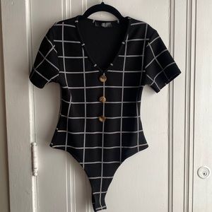MISSGUIDED Windowpane Tortoise Button Bodysuit